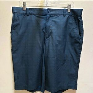 Mens Nike Golf DRI-FIT size 34 blue/black plaid athletic shorts